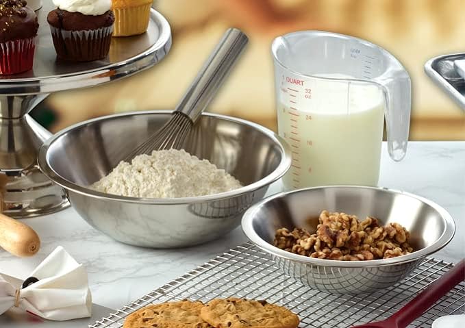 Winco 3 Quart Heavy-Duty Stainless Steel Mixing Bowl - Image 3